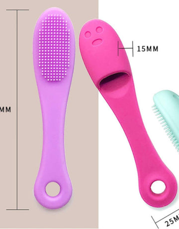 Face Scrubber Cleanser Brush Removing Blackheads and Massaging Soft Silicone Manual Facial Cleansing Brushes Pack of 2