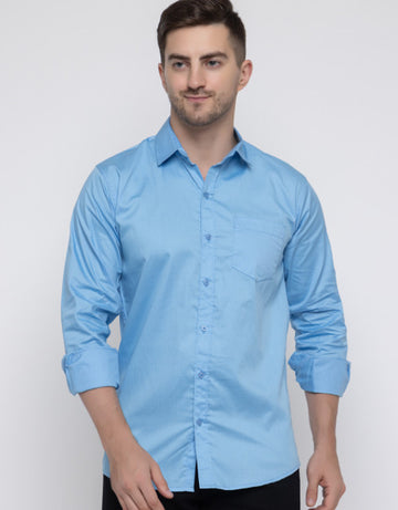 Men Regular Fit Solid Spread Collar Casual Shirt
