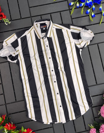 Men Regular, Super Slim Fit Striped Cut Away Collar Casual Shirt